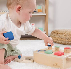 KiwiCo Activity Play Center 12m+ - Pop-up Shape Sorter 4pc NWT